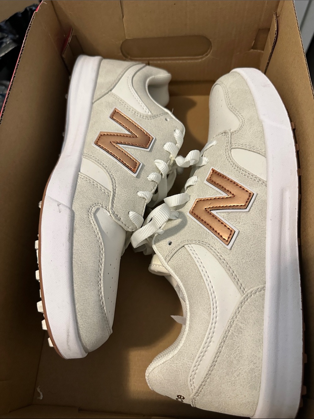 New Balance Women's Cream Sneakers with Rose Gold N Logo
